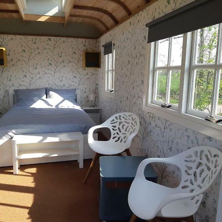 B&B Pipowagen "De Luxe" Op Wellness Camping En B&B Meddo Exterior foto